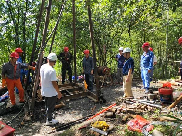 8月13日，黃山區(qū)拱家?guī)X螢石礦生產(chǎn)性勘查工地.jpg